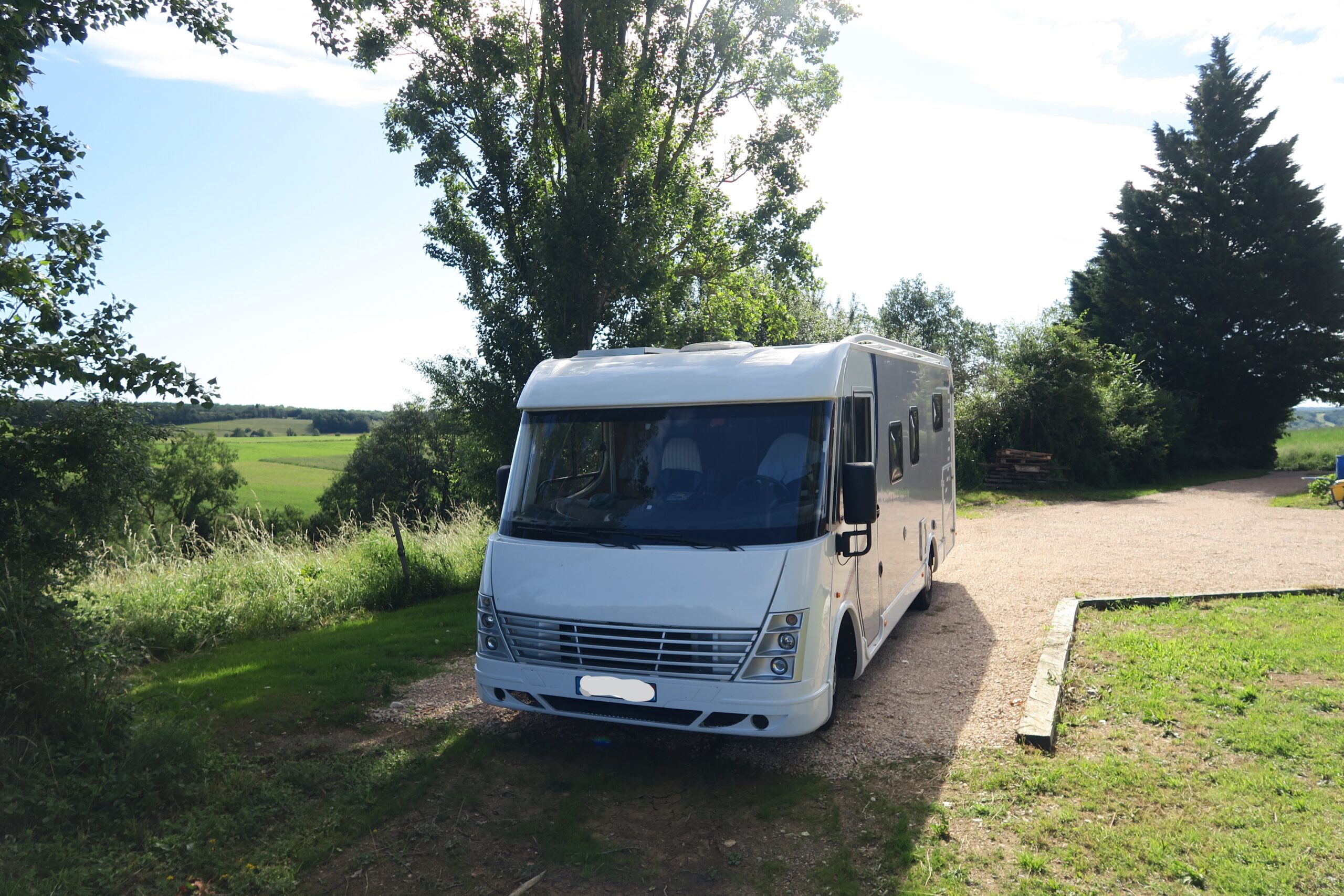 Emplacement camping-car